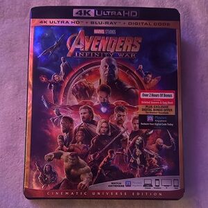 Avengers: Infinity War 4K Ultra HD Blu-ray - Black and Red